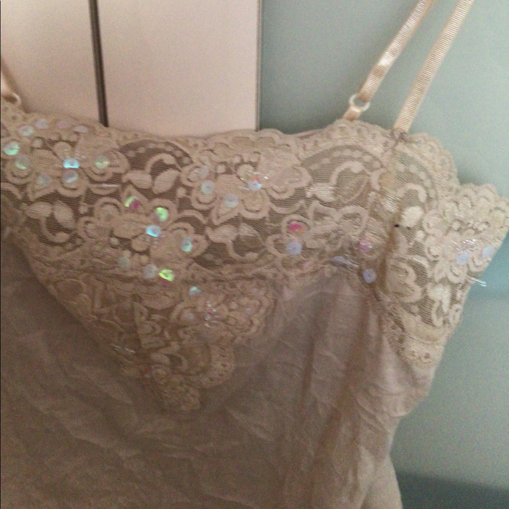 Sequins Tank Top - Picture 6 of 6